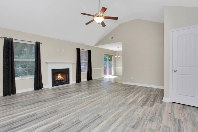 Building Photo - 1049 Warpers Ln