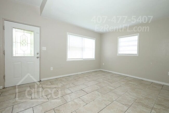 Building Photo - 5604 Cortez Dr