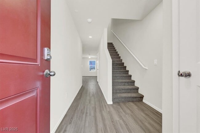 Building Photo - 6065 Amaryllis Fls St
