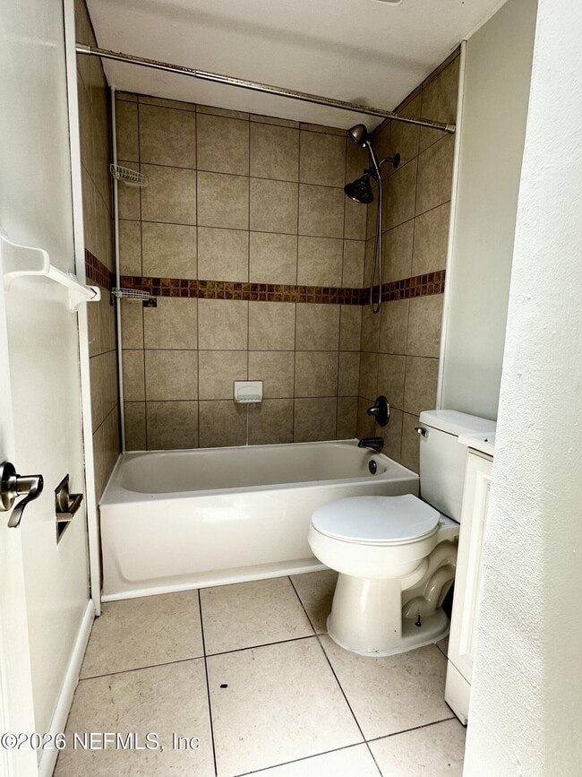 Building Photo - 2821 Searchwood Dr