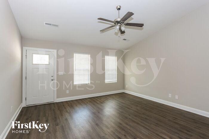 Building Photo - 2035 Samantha Dr