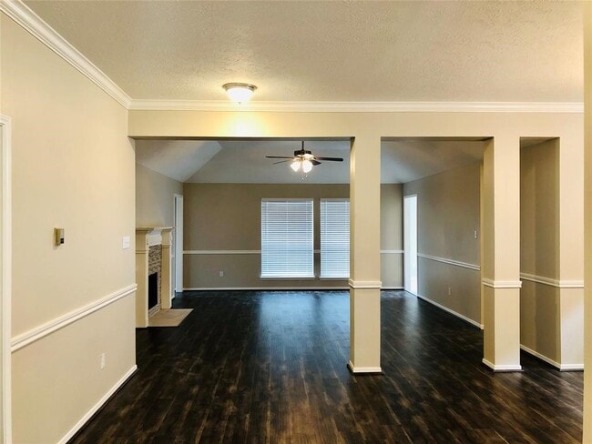 Building Photo - 3107 Towering Oak St