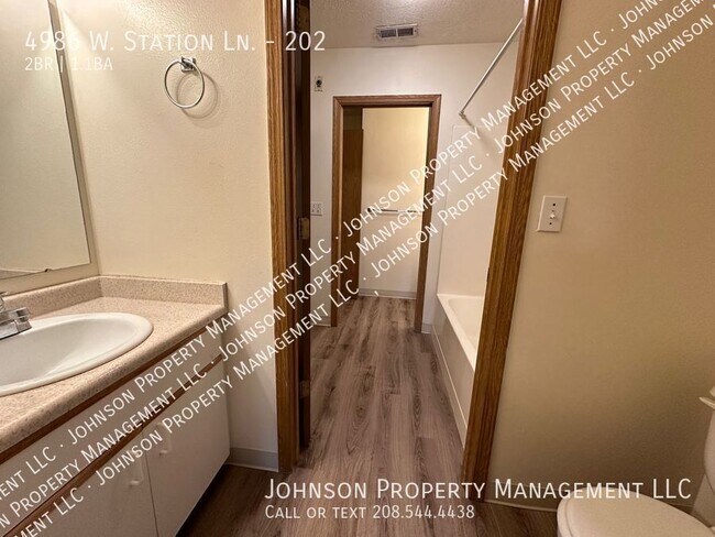 Building Photo - 4986 W Station Ln