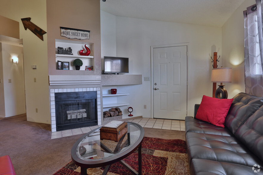 Primary Photo - Emerald Pointe Apartments "Tucson's Best K...