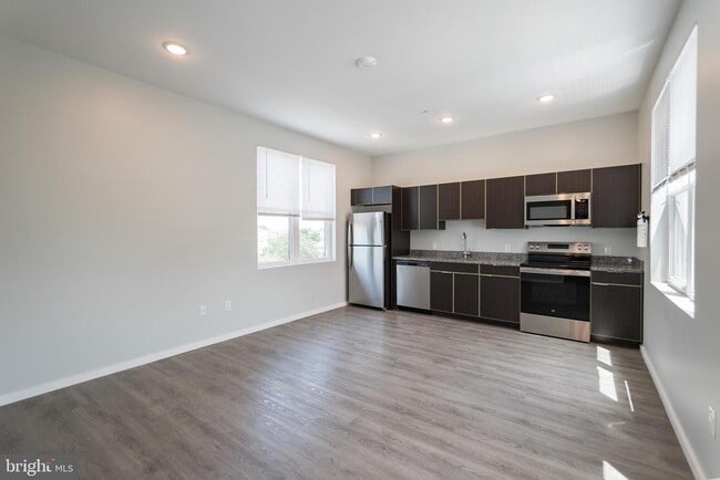 Building Photo - 4124 Haverford Ave