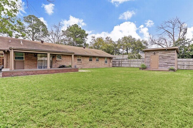 Building Photo - 9607 Bundy Ln