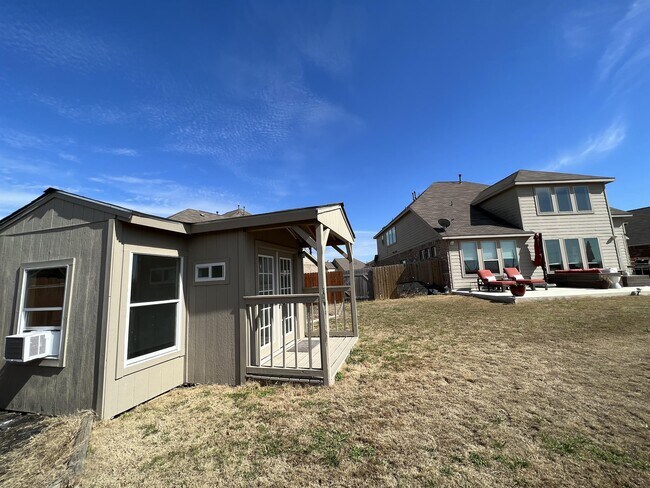 Building Photo - 200 Hot Spring Valley