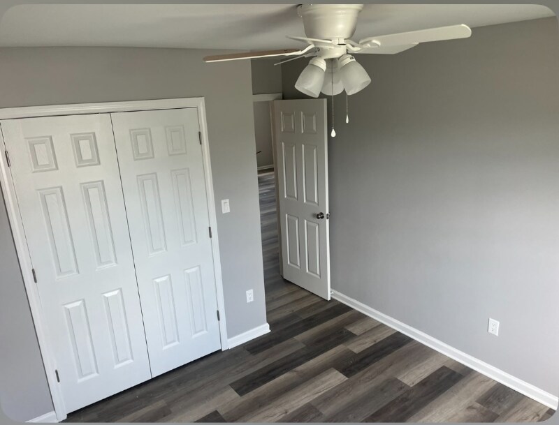 Building Photo - 202 Iris St