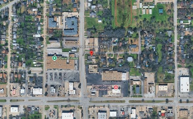 Building Photo - 4200 Kenwood Ct