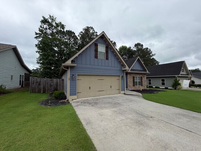 Building Photo - Nice 3/2 House with Bonus in Shannon- $2,850