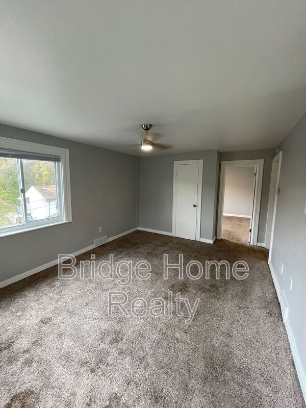 Building Photo - 2404 S 18th St
