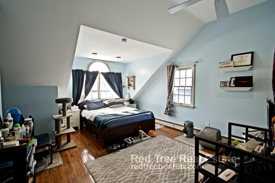 Building Photo - 45 Donnybrook Rd