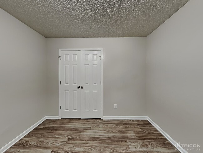 Building Photo - 12219 Stewarts Crossing Dr