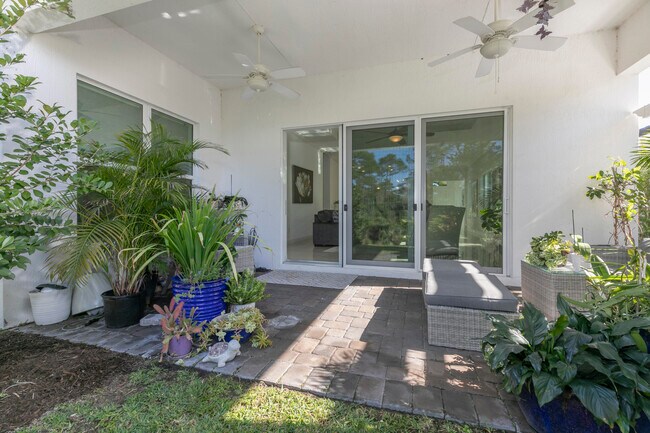 Building Photo - 4660 SW Ardsley Dr