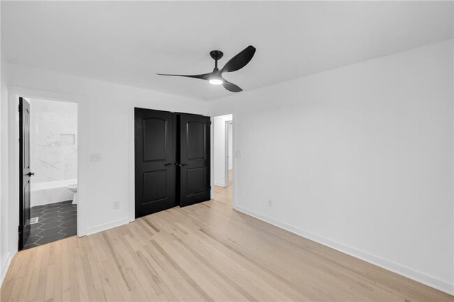 Building Photo - 929 Creekdale Dr