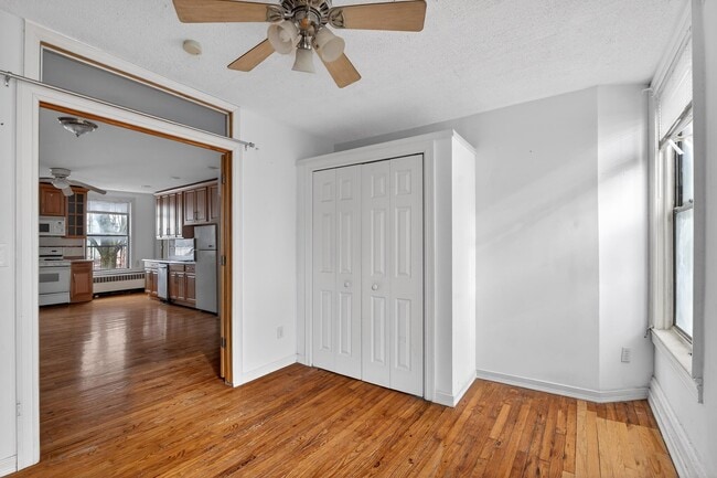 Building Photo - 216 Newark Ave