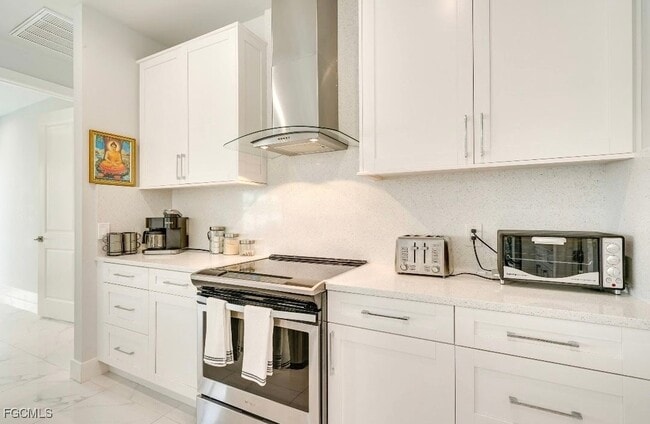 Building Photo - 117 SE 4th St