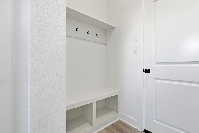 Building Photo - 5511 Orangery Ln