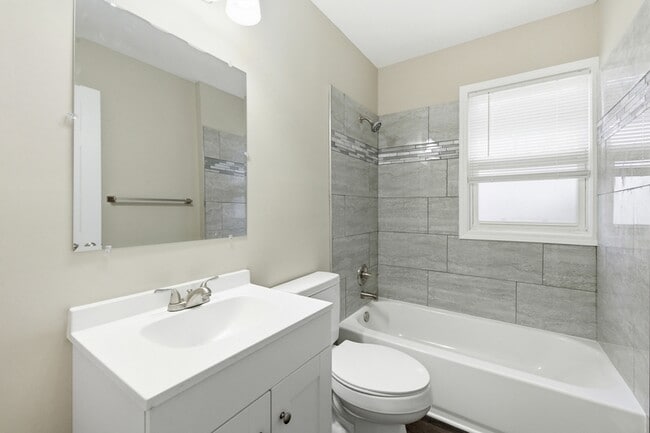 Building Photo - 3360 Edgeworth St