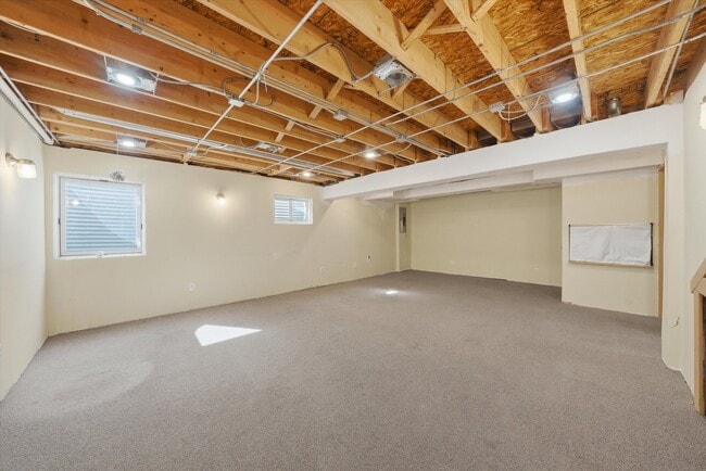 Building Photo - 8261 Pecan Pl