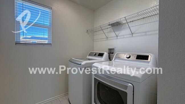 Building Photo - 15090 Coral Pl