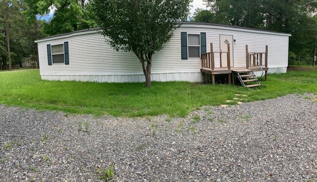 Primary Photo - $250 OFF FIRST MONTH'S RENT - Country living!