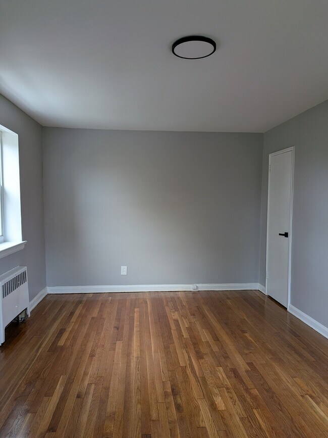 Building Photo - 1280 Clinton Ave