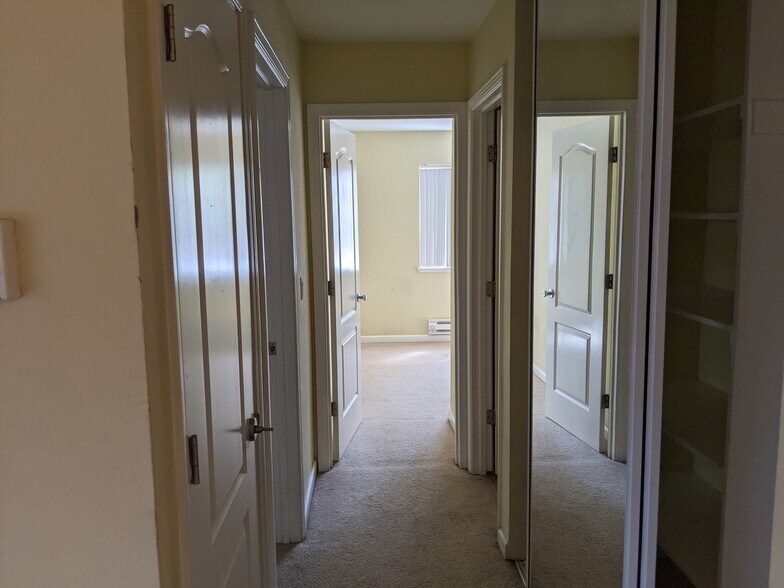 Hallway - 3242 Red Cedar Ter