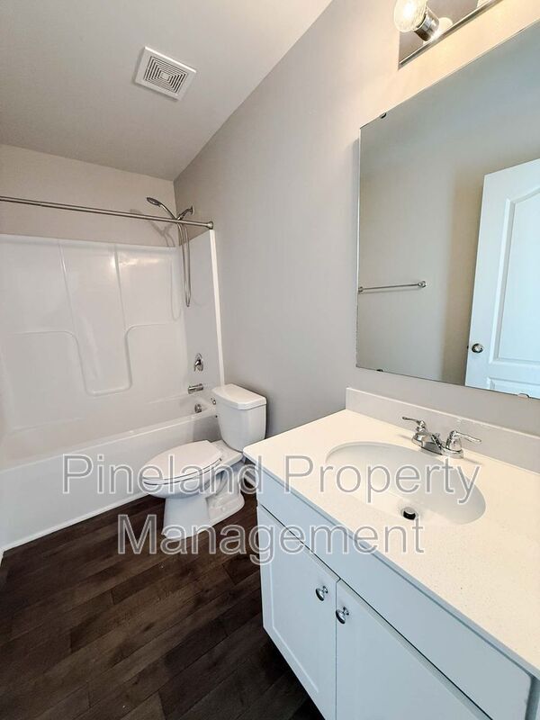 Building Photo - 475 Walters Run Dr