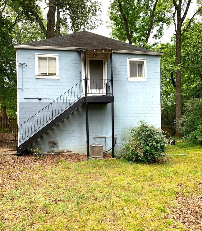 Building Photo - 117 Shadowmoor Dr
