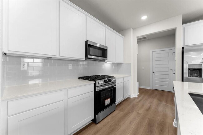 Building Photo - 8627 Blueberry Ash St