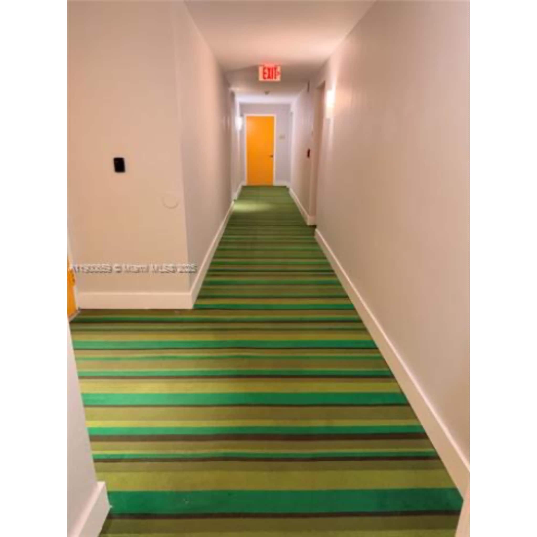 Building Photo - 133 NE 2nd Ave