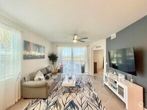 Building Photo - 14121 Heritage Landing Blvd