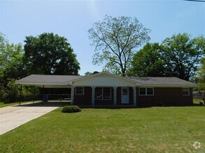 Building Photo - 1104 Perrydale Loop