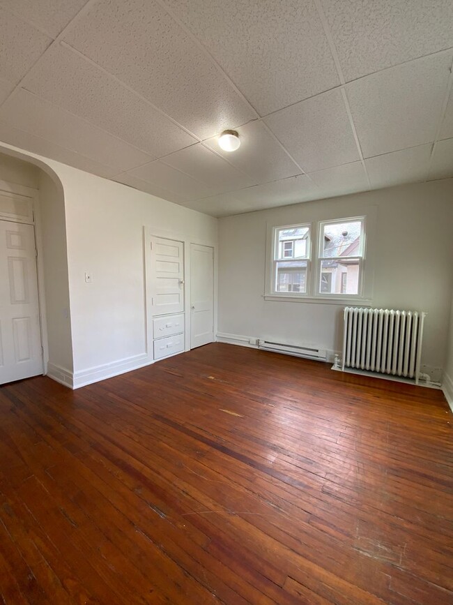 Building Photo - 113 E Lemon St