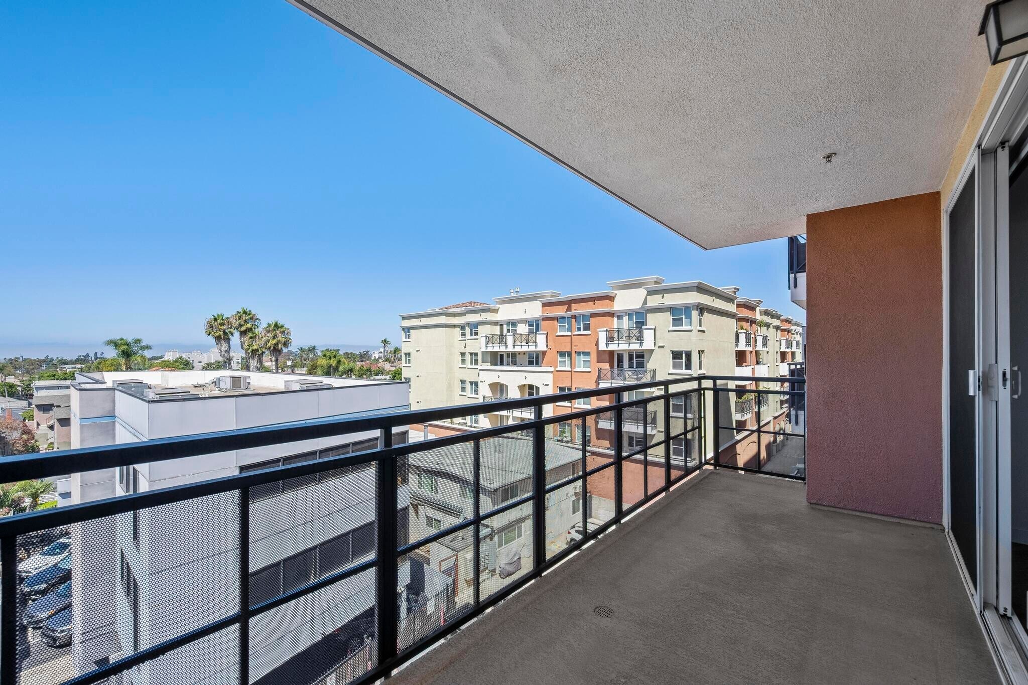 Building Photo - 3650 5th Ave