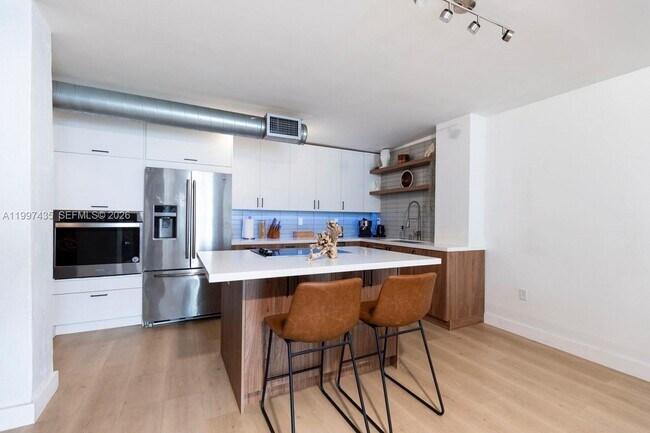 Building Photo - 6801 Indian Creek Dr