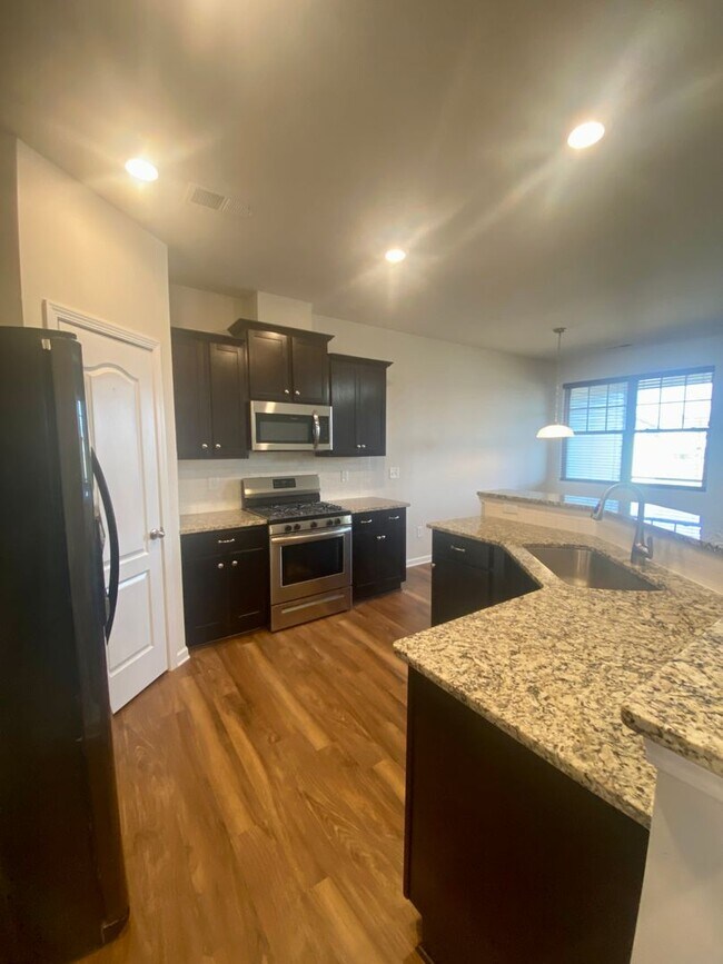 Building Photo - 2616 Winter Thistle Wy