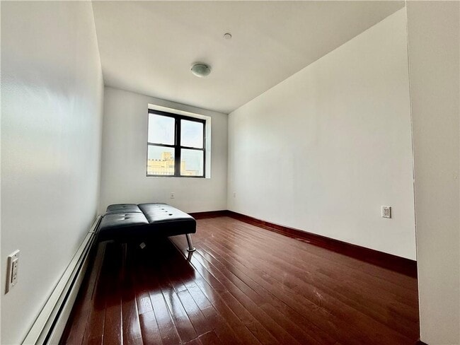 Building Photo - 837 55th St
