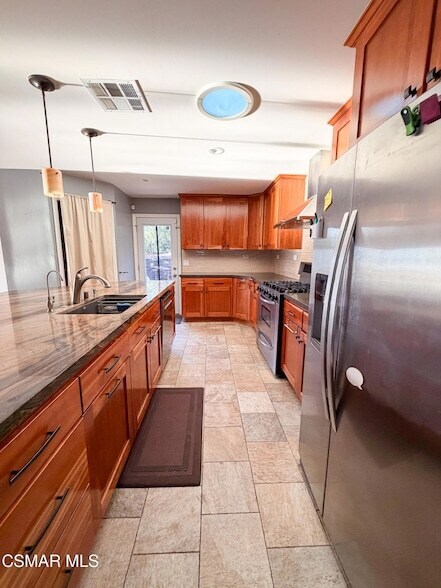 Building Photo - 8625 Delmonico Ave
