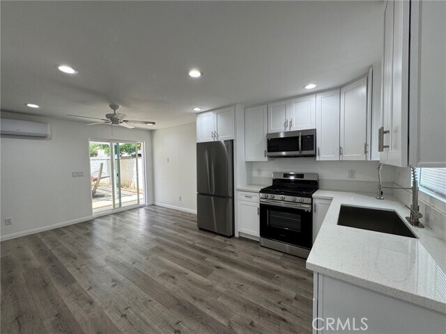 Building Photo - 6838 Aura Ave
