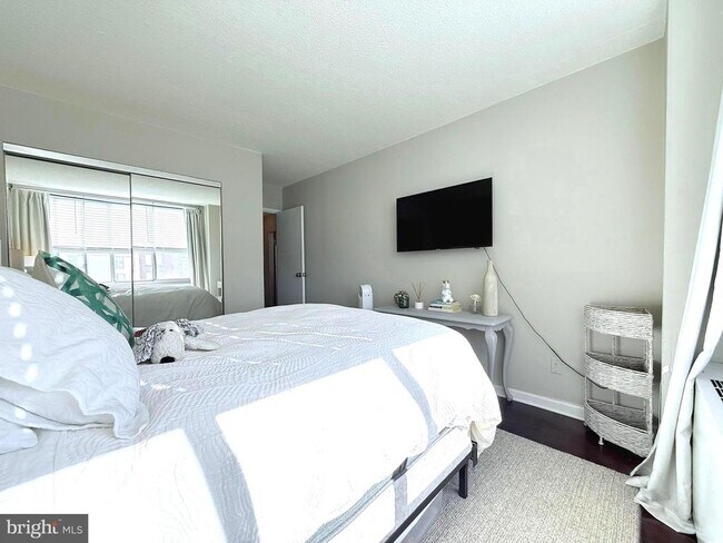 Building Photo - 11801 Rockville Pike