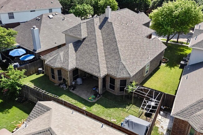 Building Photo - 4933 Bacon Dr