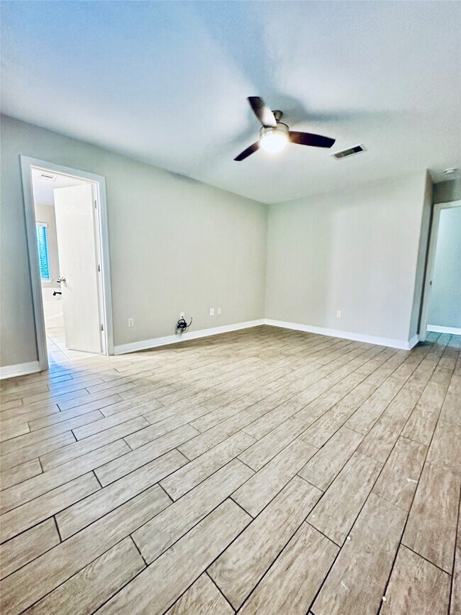 Building Photo - 21604 Horseshoe Dr