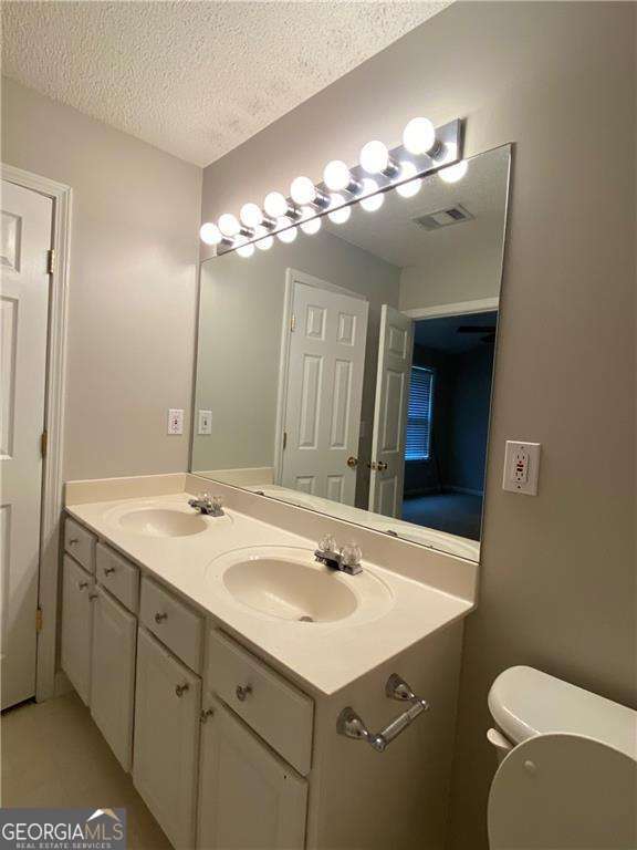 Building Photo - 9155 Nesbit Ferry Rd