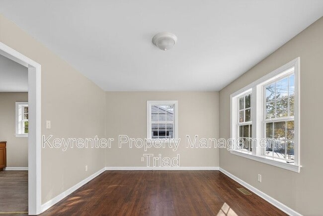 Building Photo - 1106 Sykes Ave