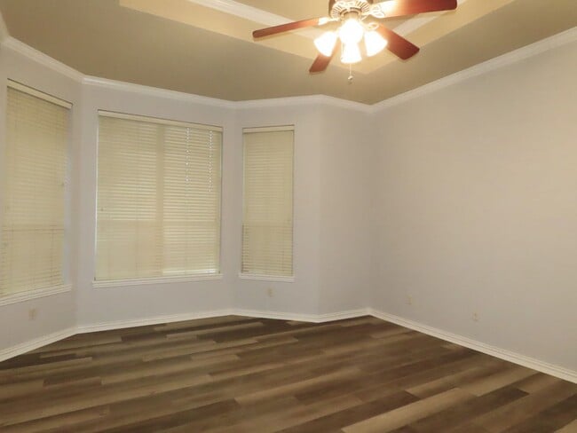 Building Photo - Coming Soon!! South Tyler, Stunning 4 Bedroom. 3.5 Downstairs Master Suite!!