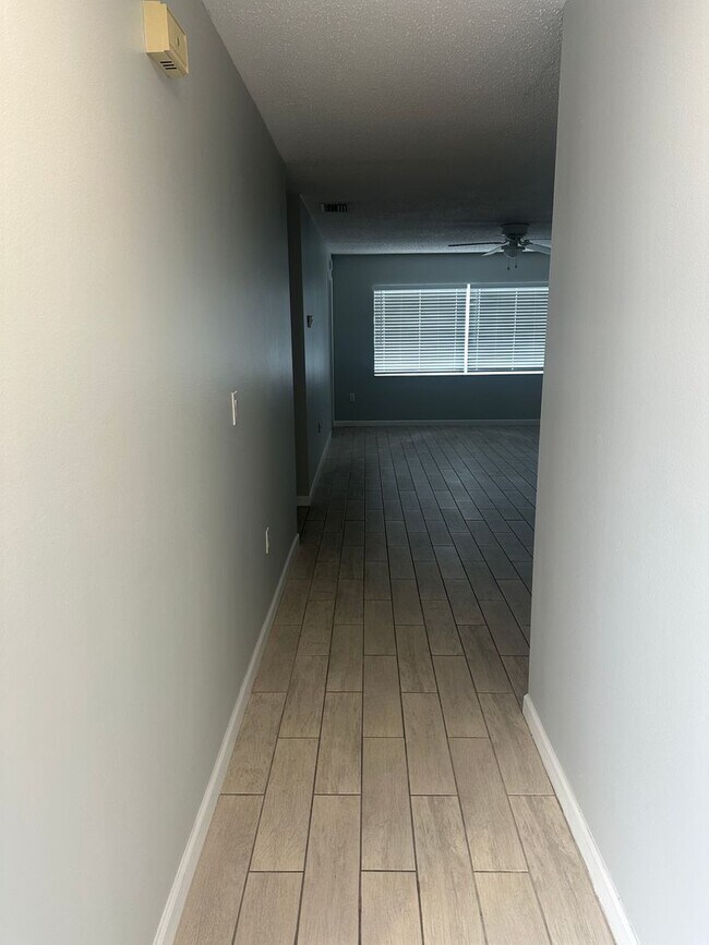 Building Photo - 2 Bedroom 2 Bathroom in Winter Haven