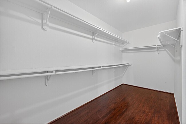 Building Photo - 2202 Laurel Branch Way