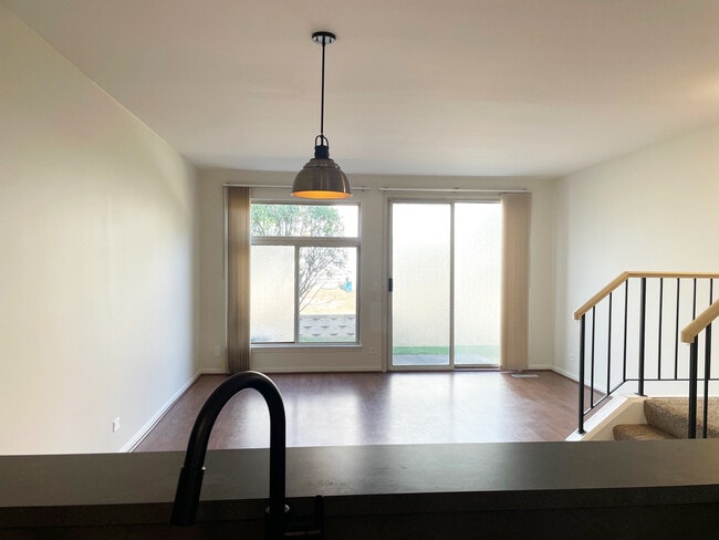 Building Photo - 8122 Ripple Ridge